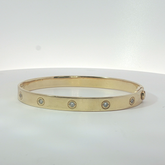 6.5" Pre-Owned 18ct Screw Bangle ( 27.46g)